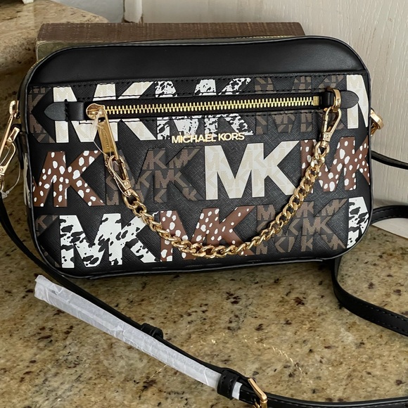 New ❤️🔥 MK limited addition jet set LG crossbody multi color - Picture 12 of 12